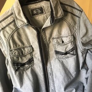 Men’s Buckle Button up